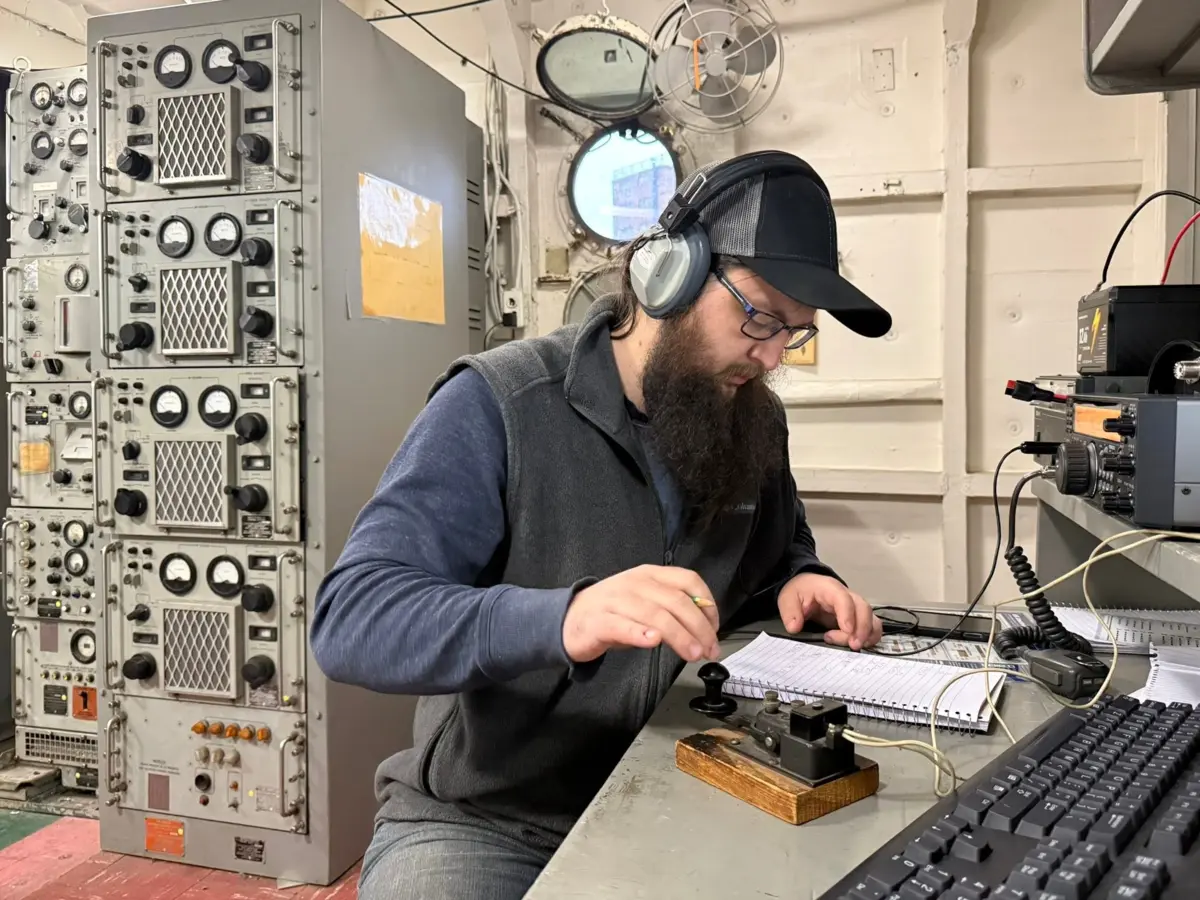W2PE radio room aboard the USS Little Rock